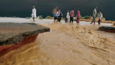 السيول تدمر الطريق الرابط بين شرق وغرب مدينة الجنينة